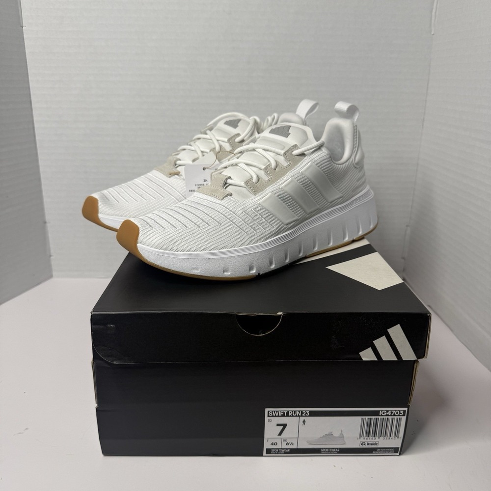 adidas Swift Run 23 IG4703 Men’s Size 7 Cloud White Gum Sneakers NEW